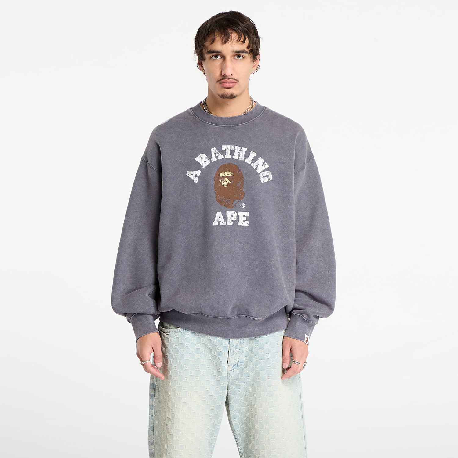 Sweatshirt BAPE Garment Dye College Relaxed Fit Crewneck Sweatshirt Grå | 001SWL801308MCHA, 0