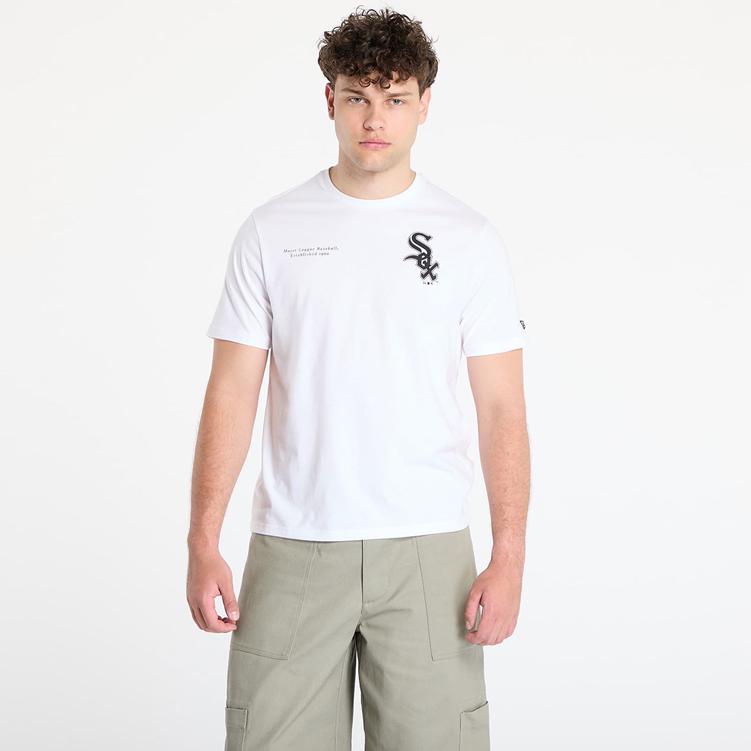 T-shirt New Era New Era Chicago White Sox Arch Graphic Regular Fit Tee Hvid | 60667712, 0