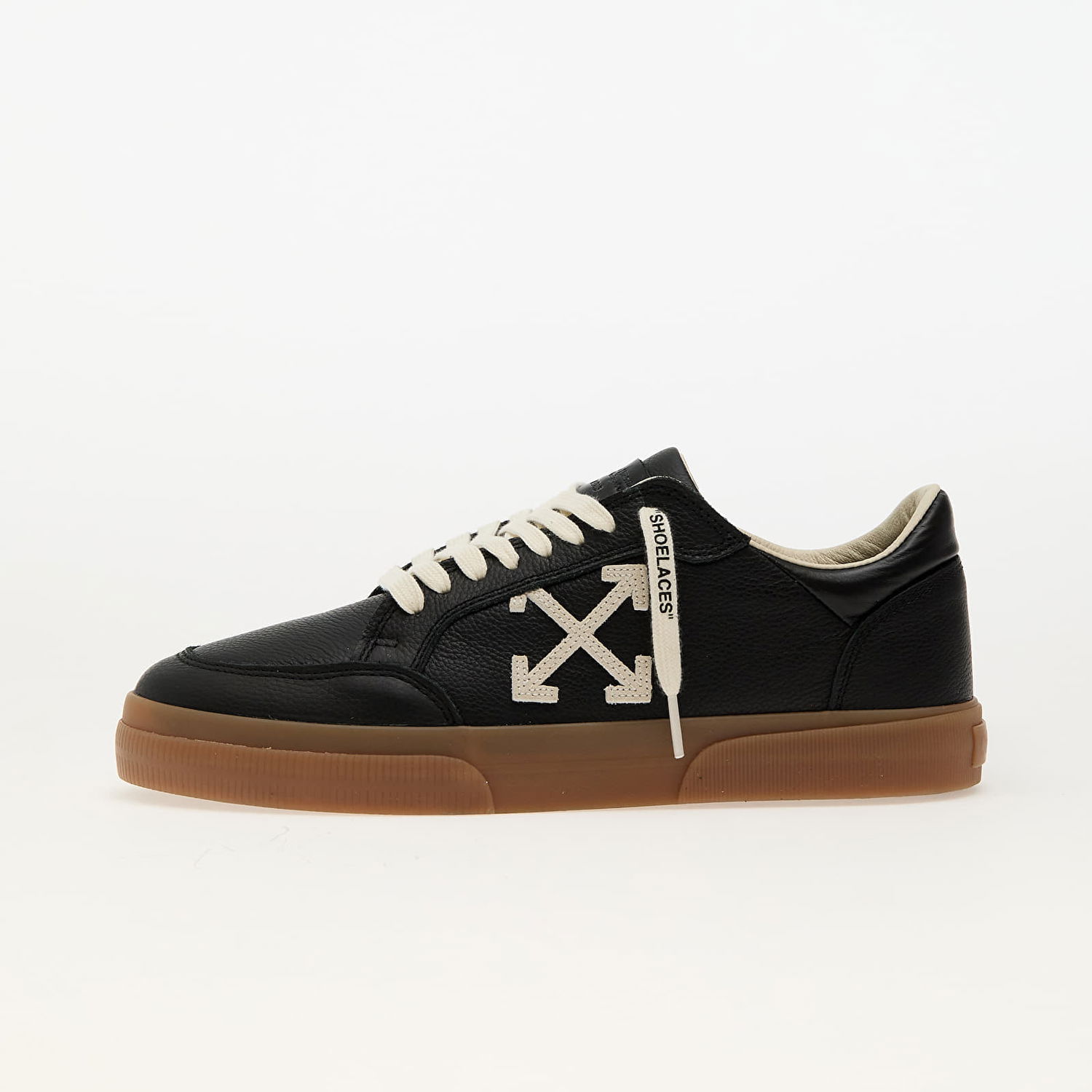 Sneakers og sko Off-White Off-White New Low Vulcanized Sort | OMIA293S25LEA001100B, 0