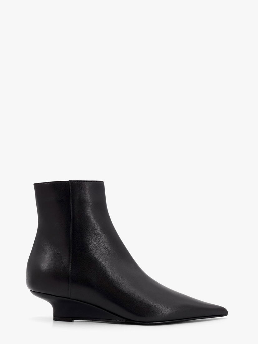 Sneakers og sko TOTEME Kitten Heel Ankle Boots by Toteme Sort | 251WAS0171LE0103001
