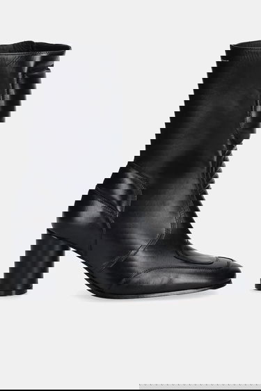 Sneakers og sko Maison Margiela MM6 Maison Margiela Leather Square Toe Heeled Ankle Boots with Padded Panel Sort | S66WU0136.P3350.T8013, 1
