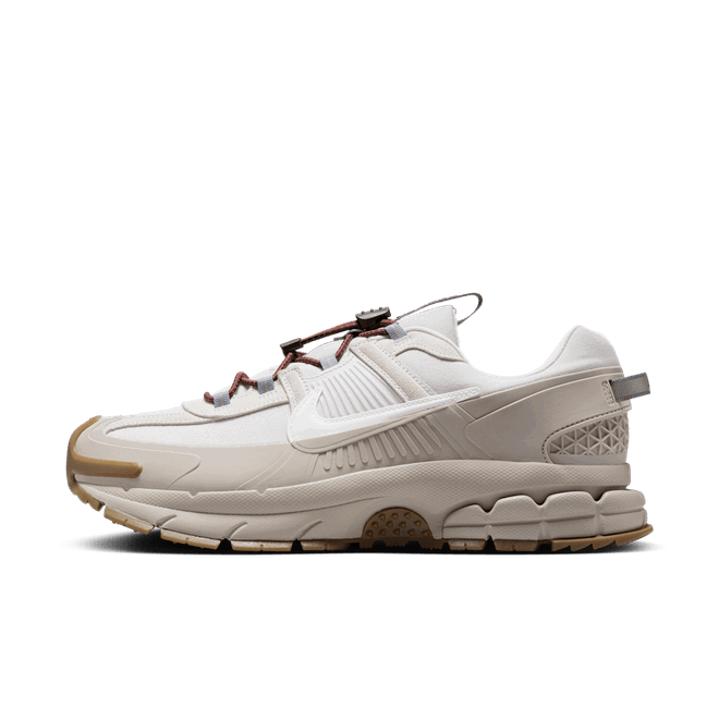 Sneakers og sko Nike Zoom Vomero Roam "College Grey & White Gum" Beige | HV4294-009