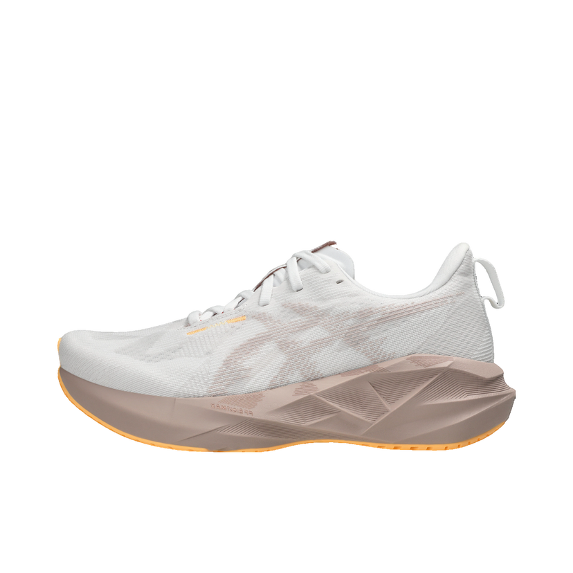 Sneakers og sko Asics NOVABLAST 5 Hvid | 1012b765-102