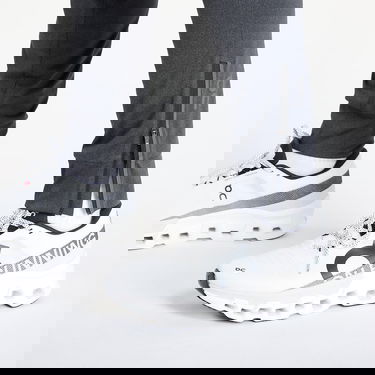 Bukser On Running Weather Pants Lumos Black Sort | 1ME30220553, 3