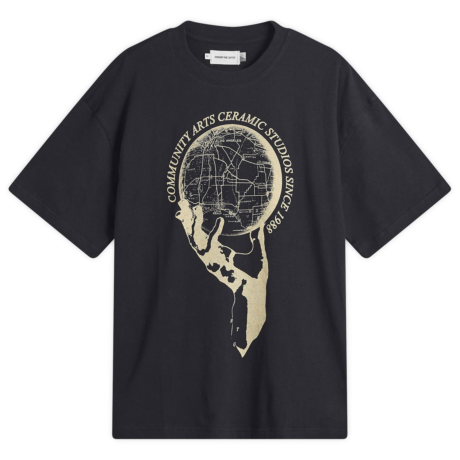 T-shirt Honor The Gift Honor Ceramic Studio Community Arts Graphic T-Shirt Sort | HTG250345-BLK, 0