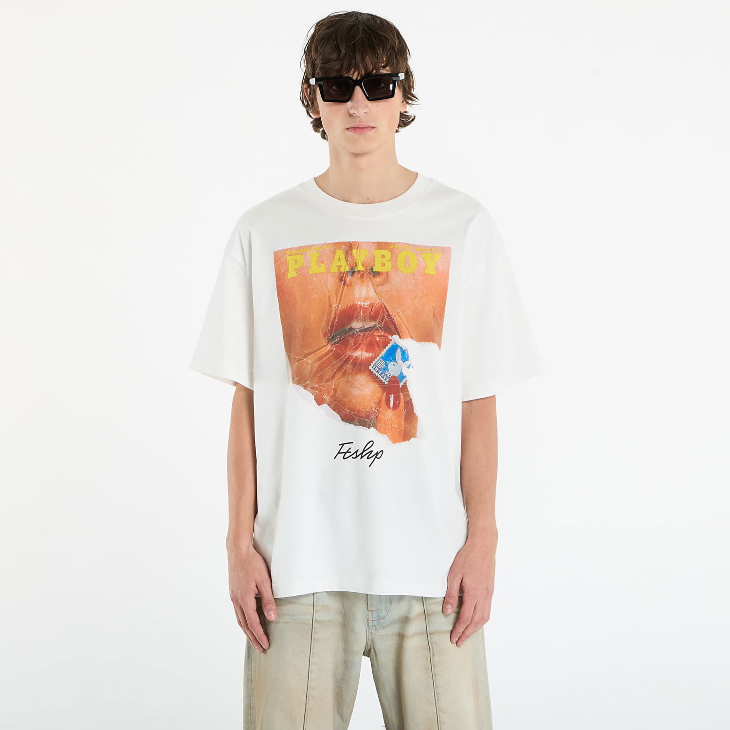 T-shirt Footshop Playboy x FTSHP Cover Tee 1973/4 UNISEX Off-White Hvid | FTSHP_522, 0