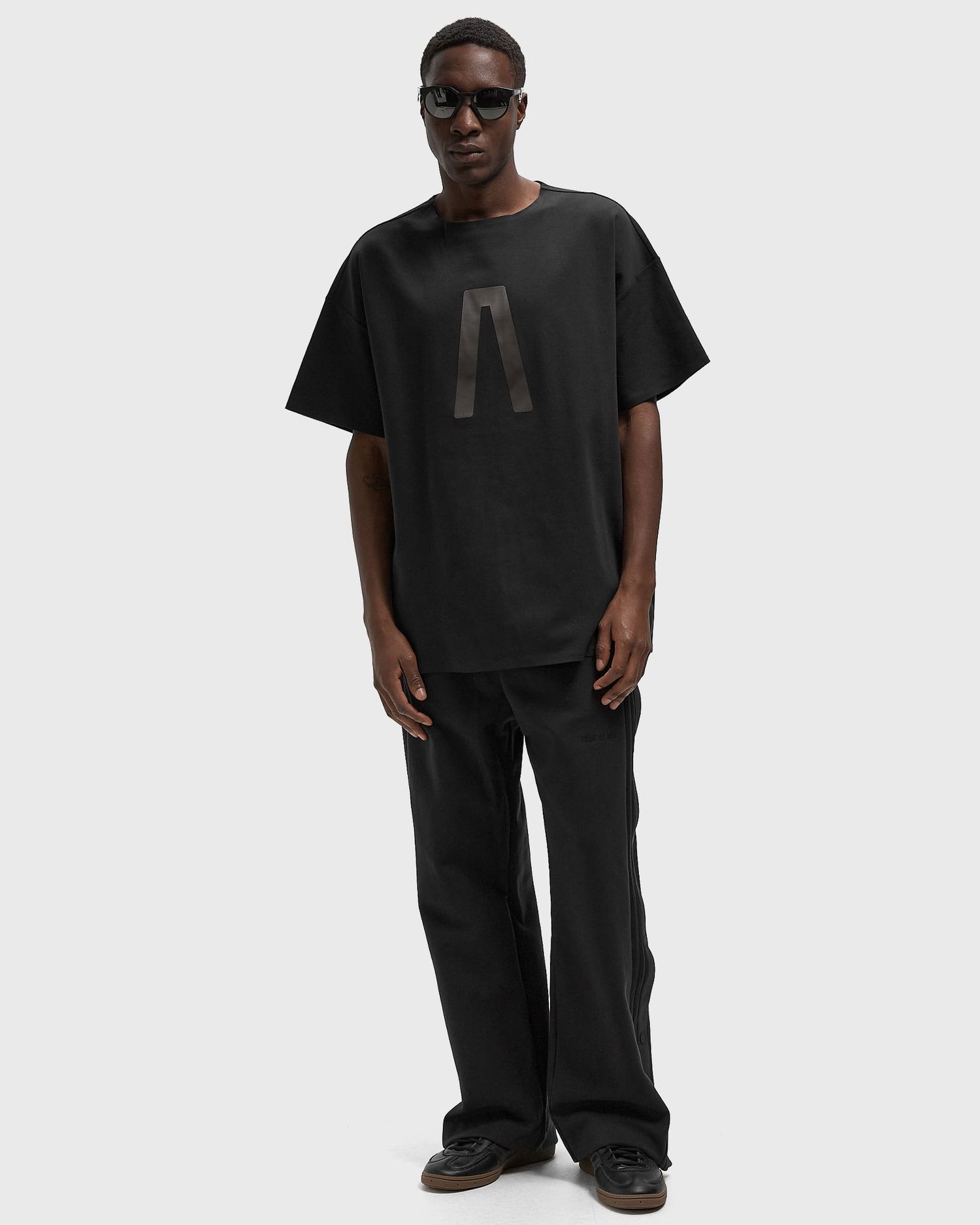 T-shirt adidas Originals FEAR OF GOD ATHLETICS Graphic T-Shirt Sort | KA4558, 1