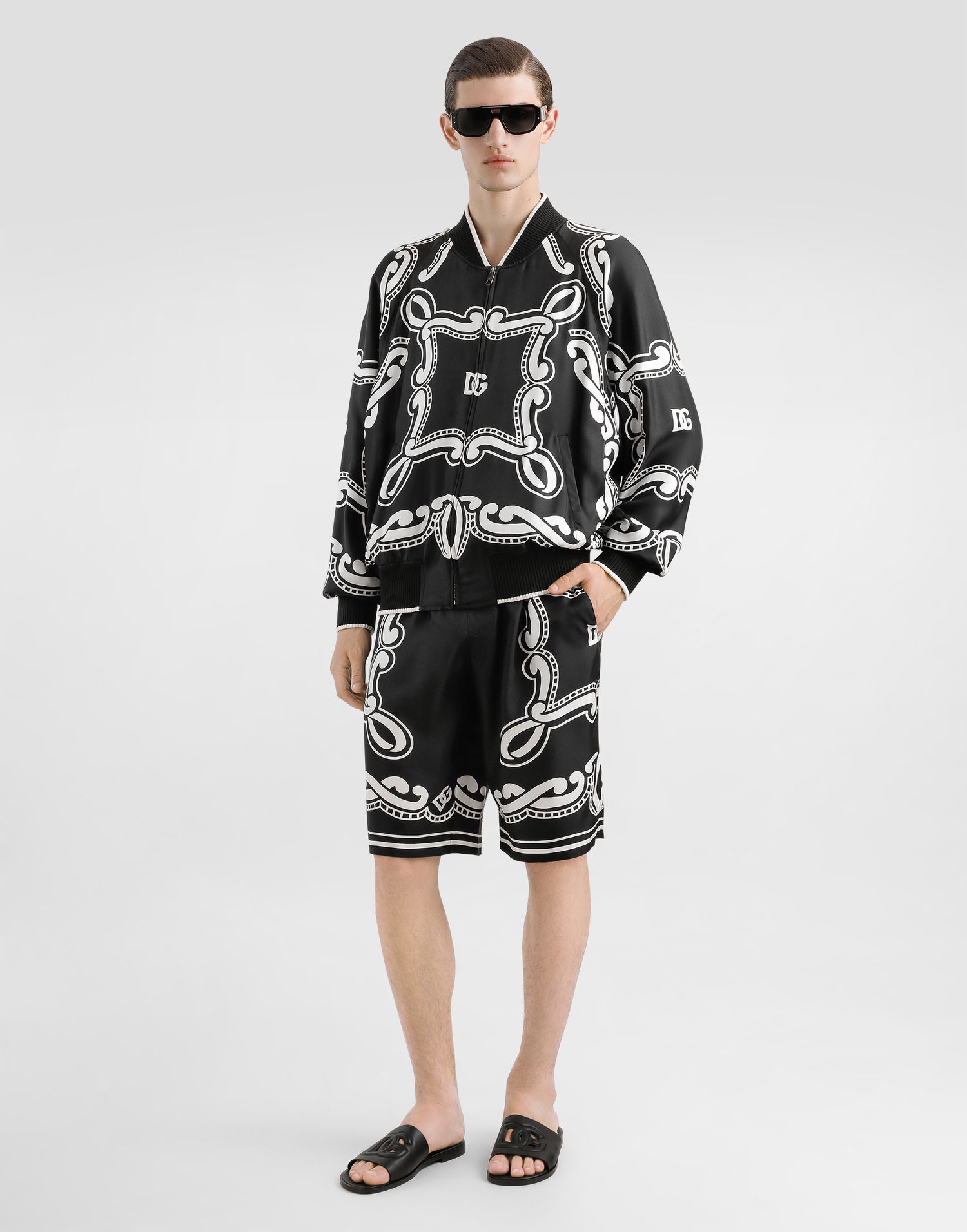 Shorts Dolce & Gabbana Silk Shorts with Bandanna Print Sort | GV37ATHI1WFHN9RA, 1