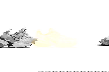 Sneakers og sko Nike WMNS V2K RUN Beige | FD0736-103, 0