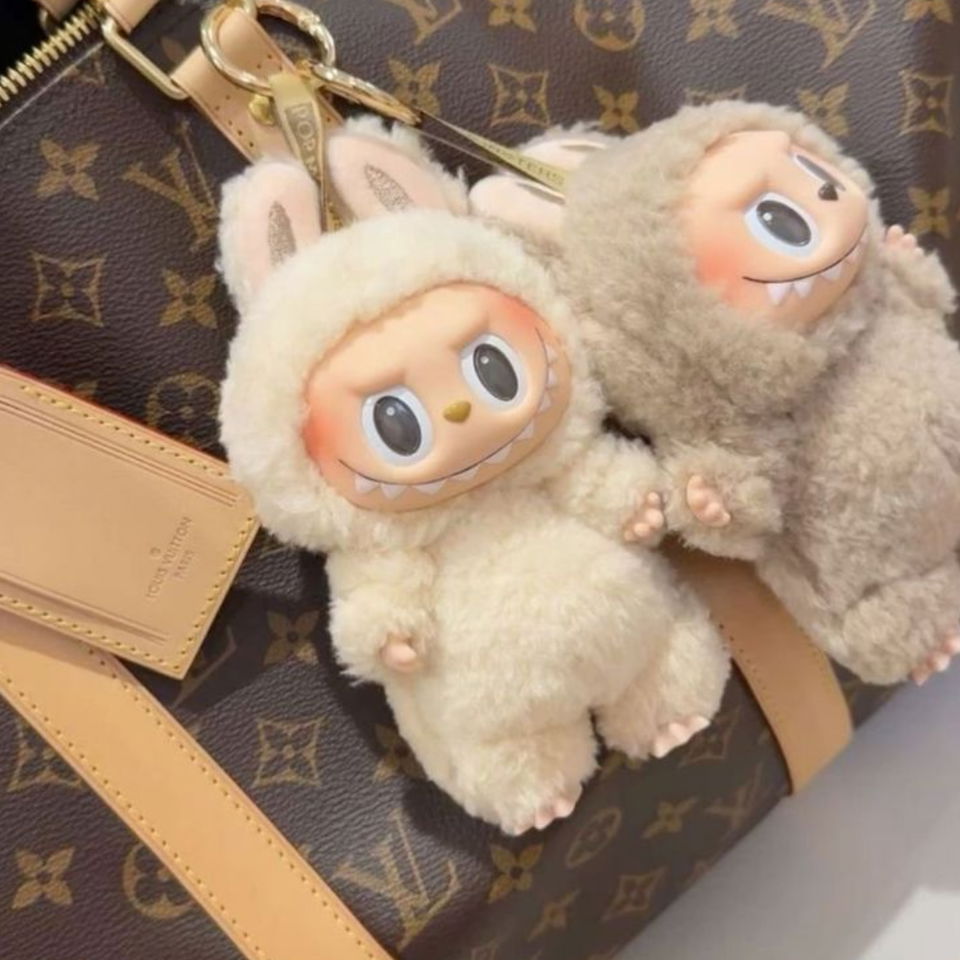 Hvad i alverden er Lafufu? Bootleg-Labubu’en, der overtager dit feed